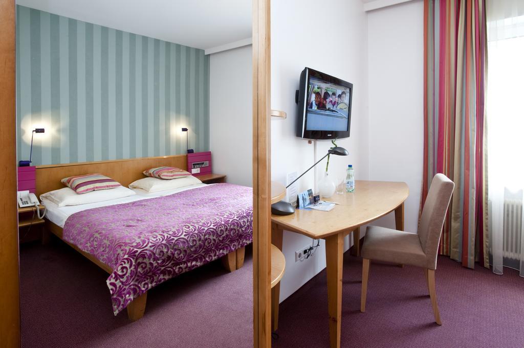 Hotel Geyer Klagenfurt am Woerthersee Exterior photo